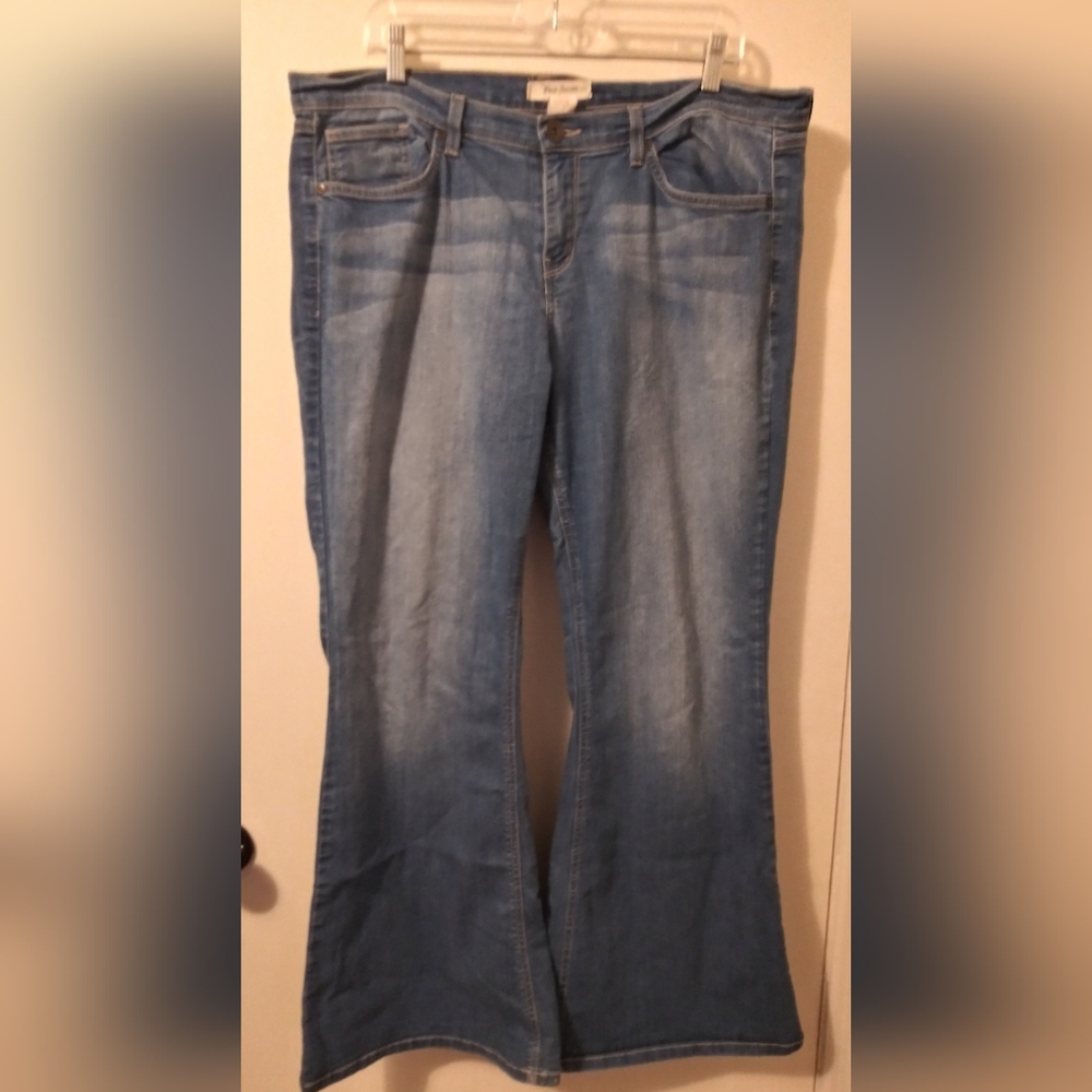 Truck Brand Denim Jeans Womens Size 19 Blue Medium Wash Flare Wide Leg Boot Cut
